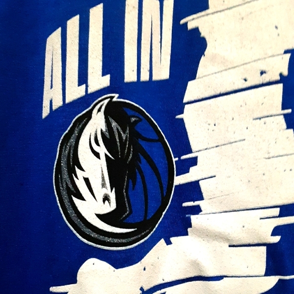 DALLAS MAVERICKS AUTHENTIC BLUE T SHIRT NEW! XL - Picture 2 of 5